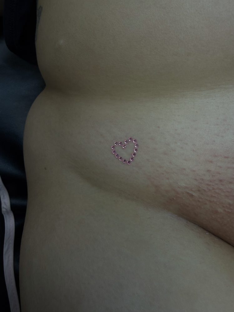 Vajazzle Las Vegas 4