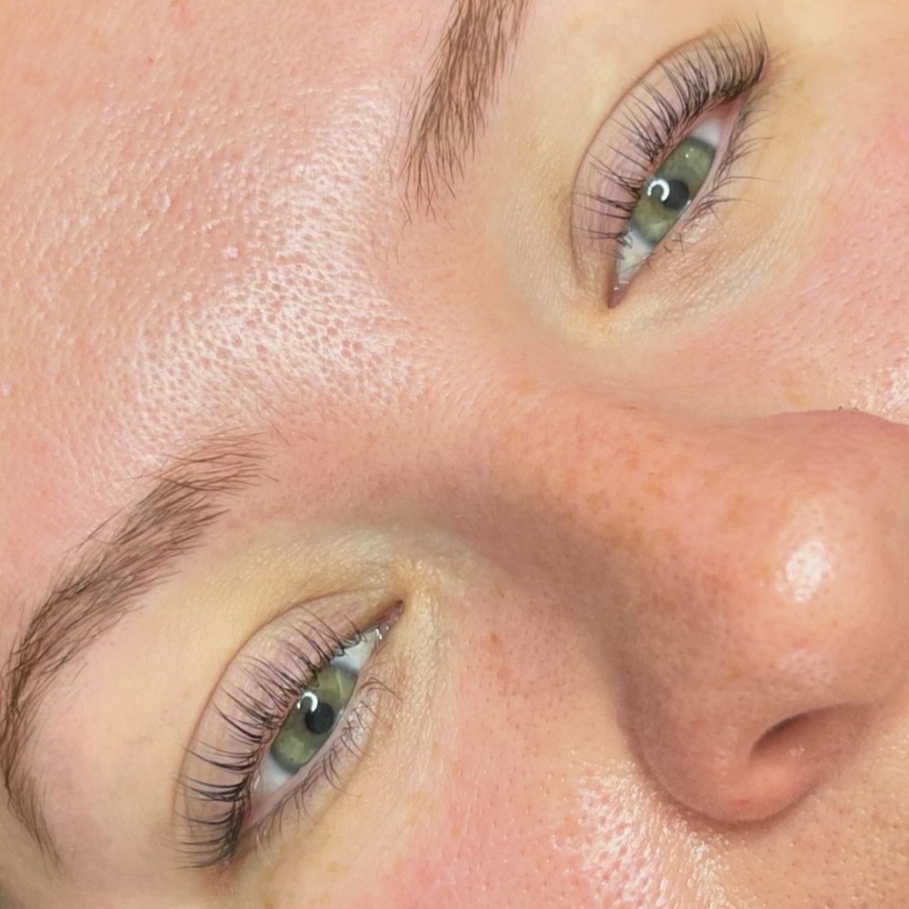 Lash lift Las Vegas: before and after a lash lift at Pink Crab Wax Bar